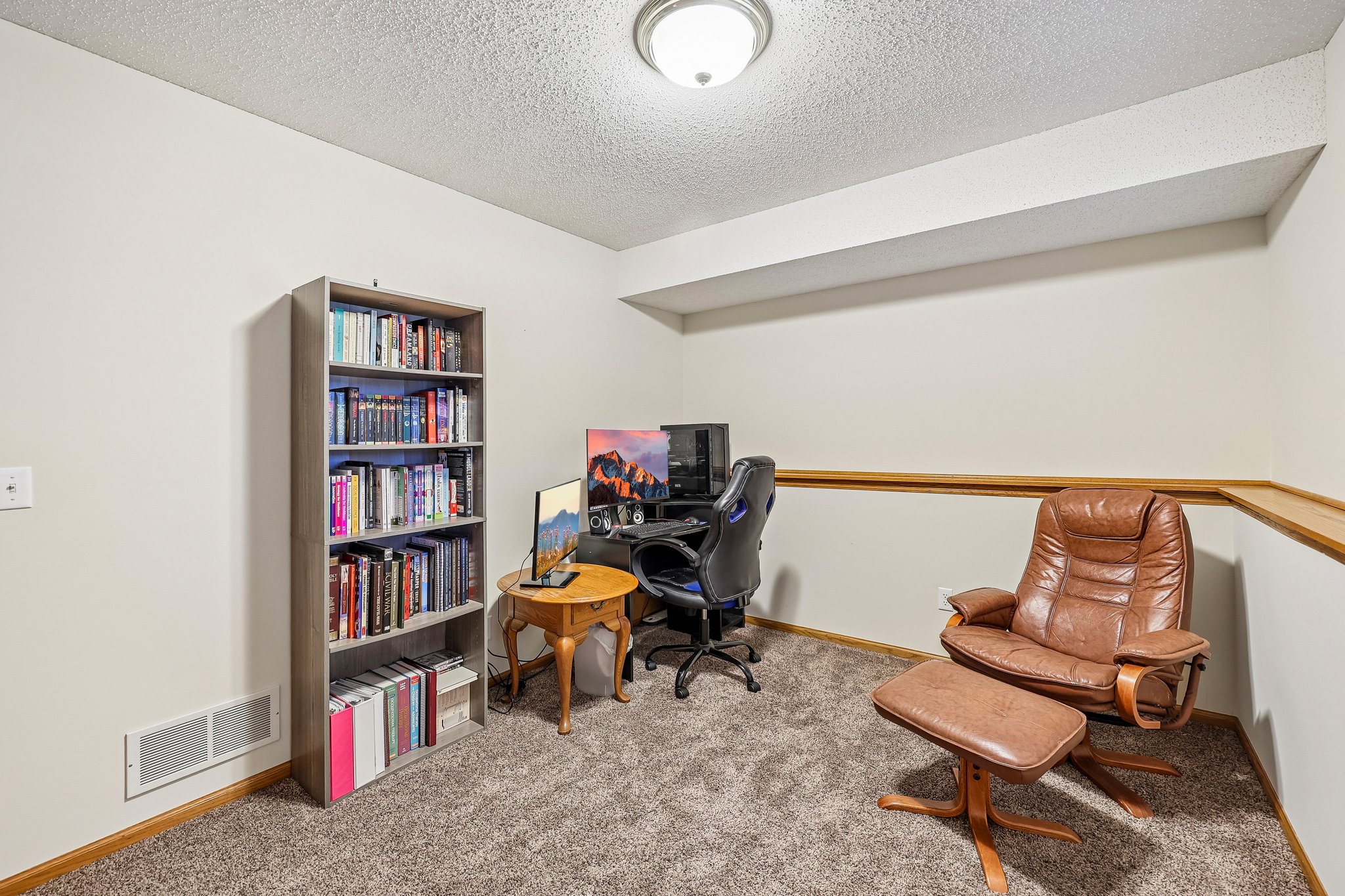 Georgetown Way-S0110-036.jpg