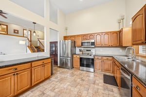 Georgetown Way-S0110-015.jpg
