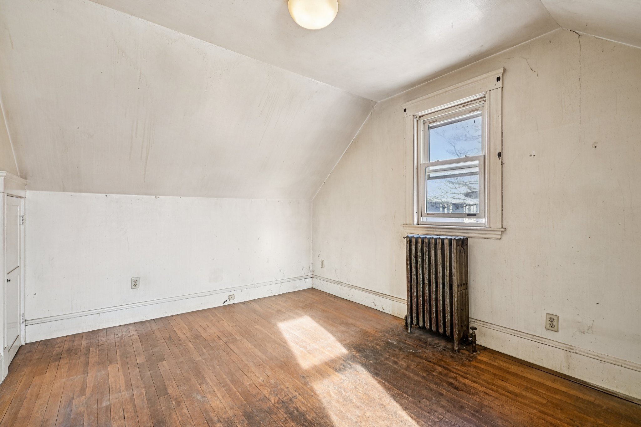 16A Willard St-S2901-018.jpg