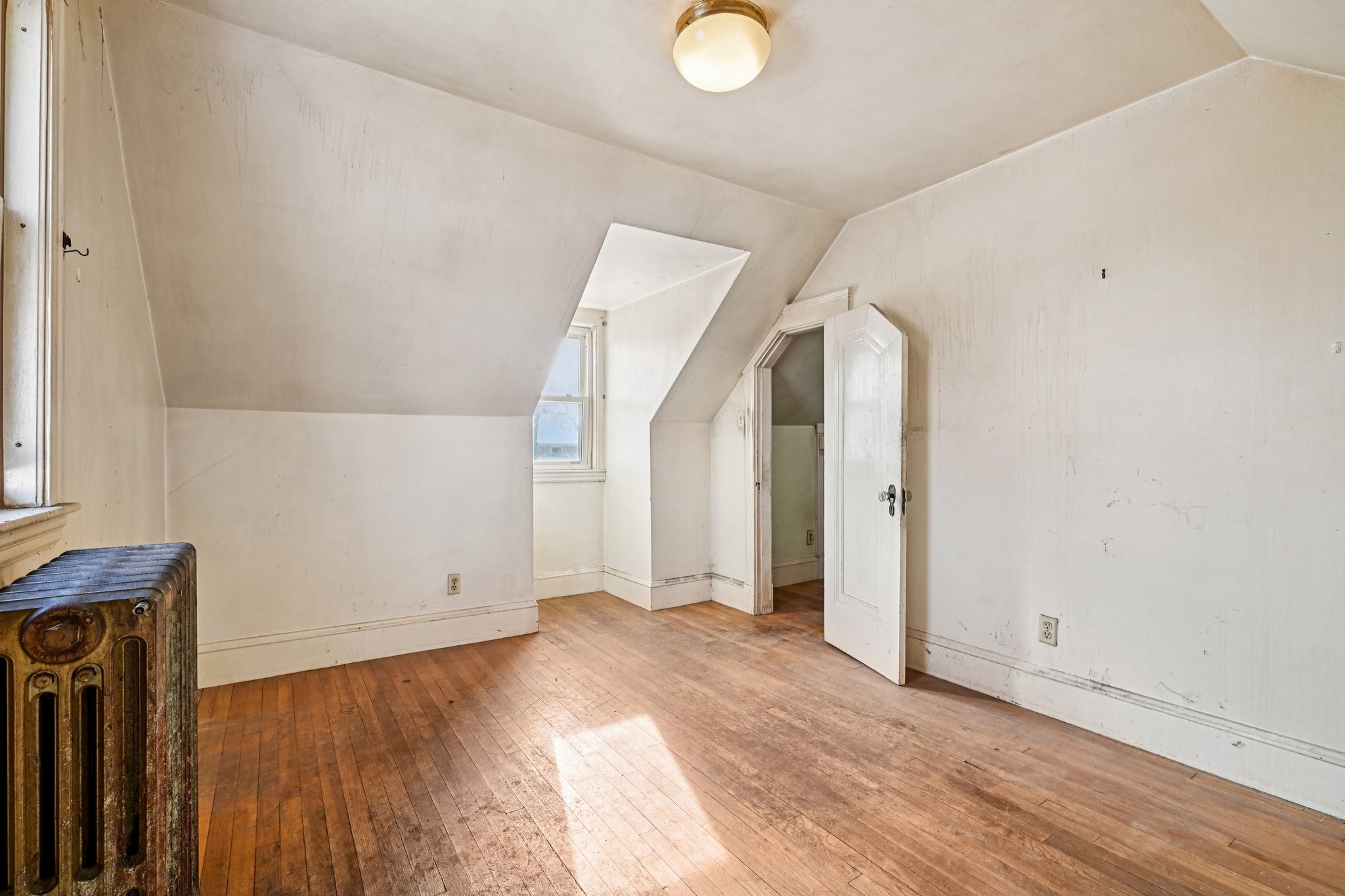 16A Willard St-S2901-020.jpg