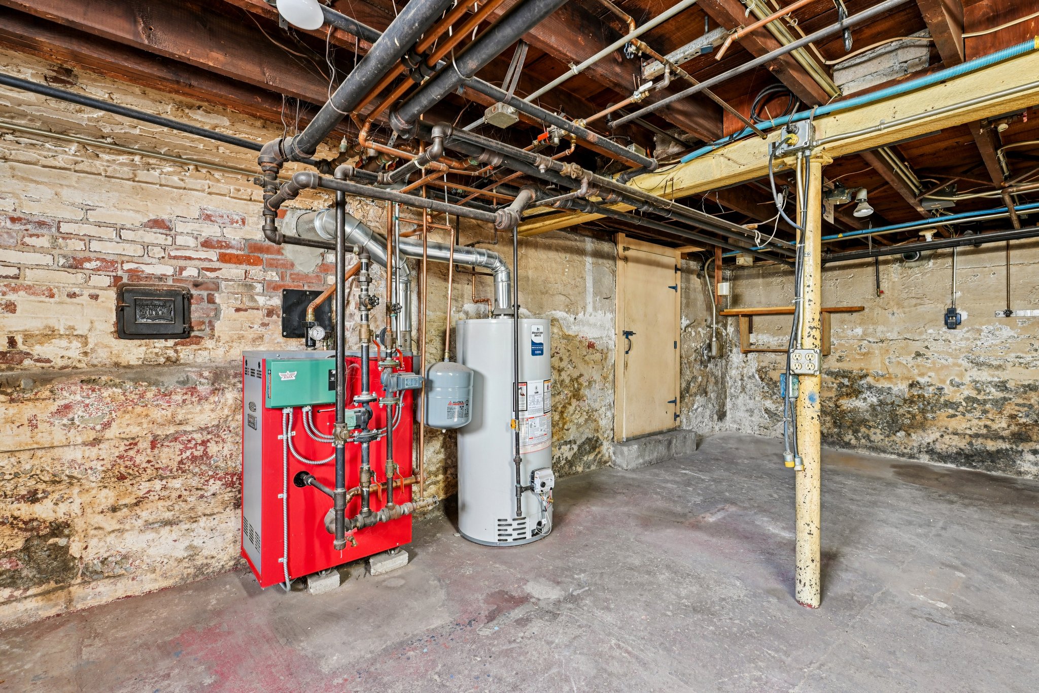 16A Willard St-S2901-025.jpg