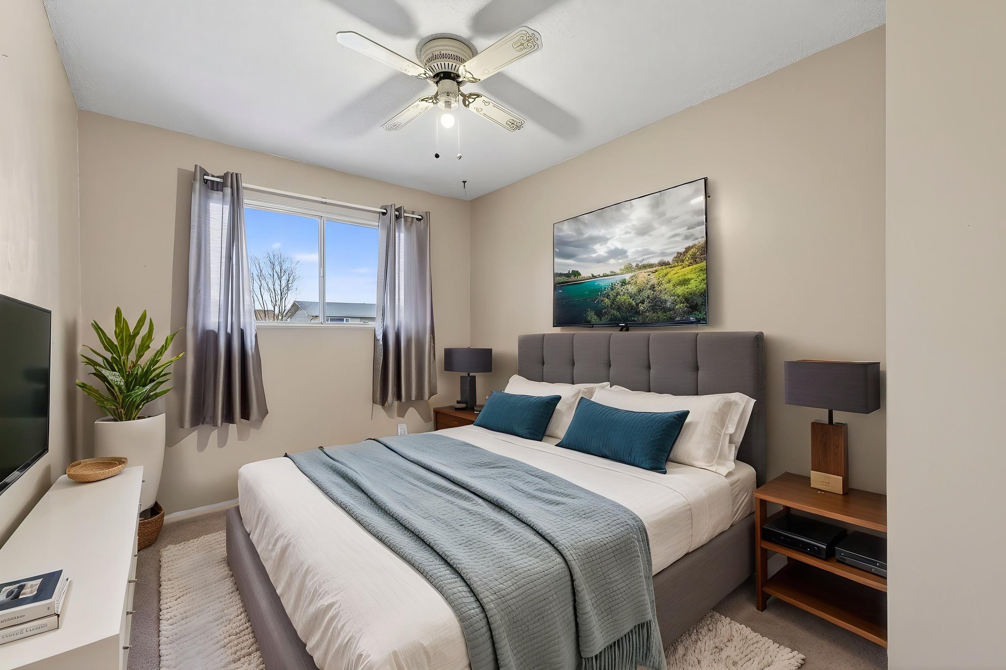 ARV00973 virtually staged.jpeg