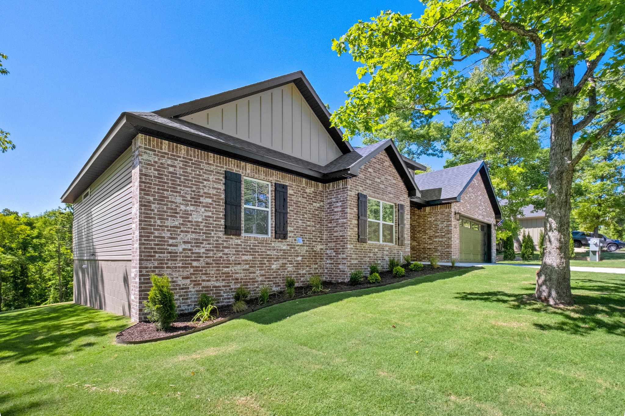 17 Carnahan Ln, Bella Vista, AR 72715, USA Photo 3