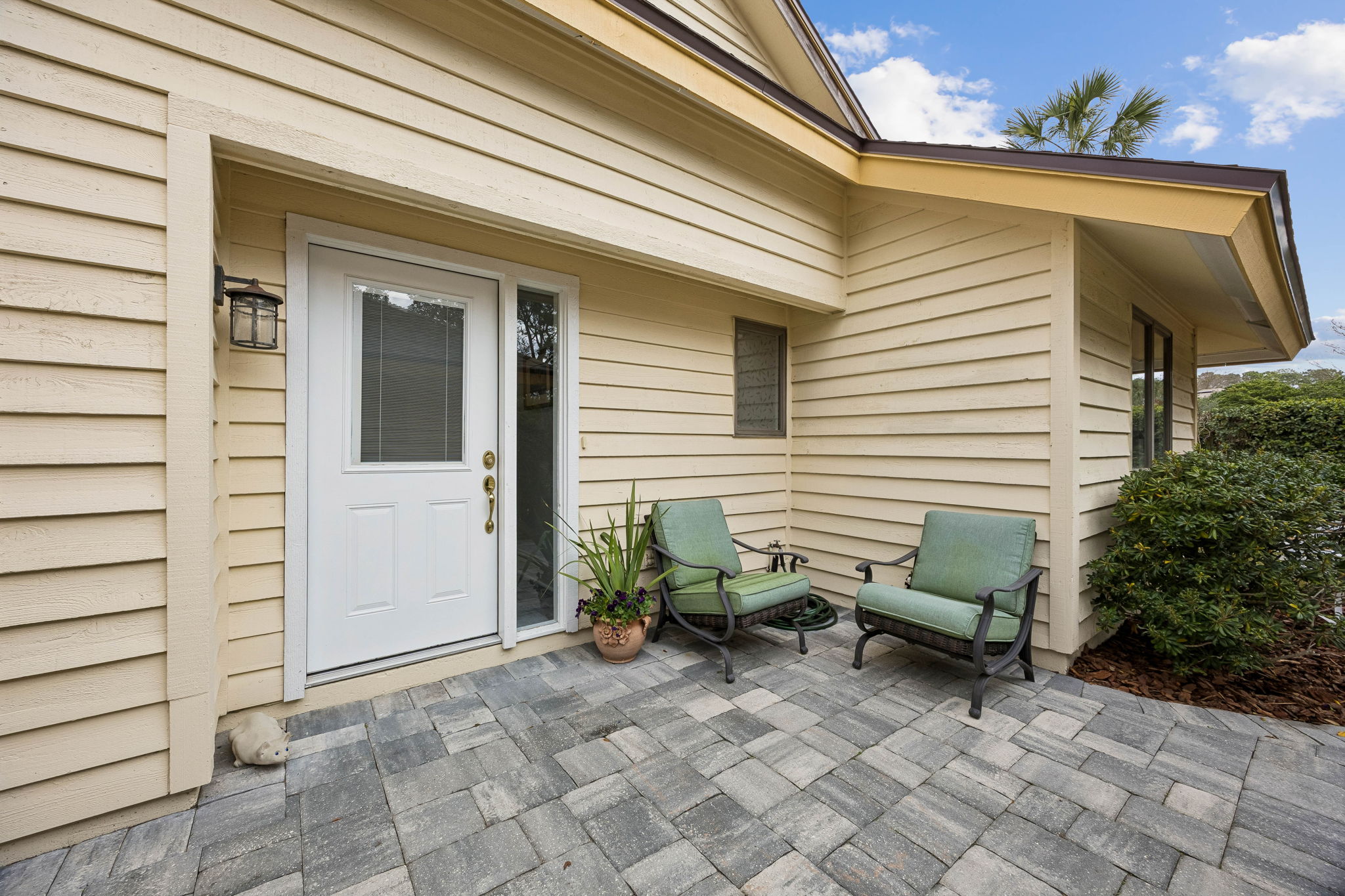 Front Entry Detail