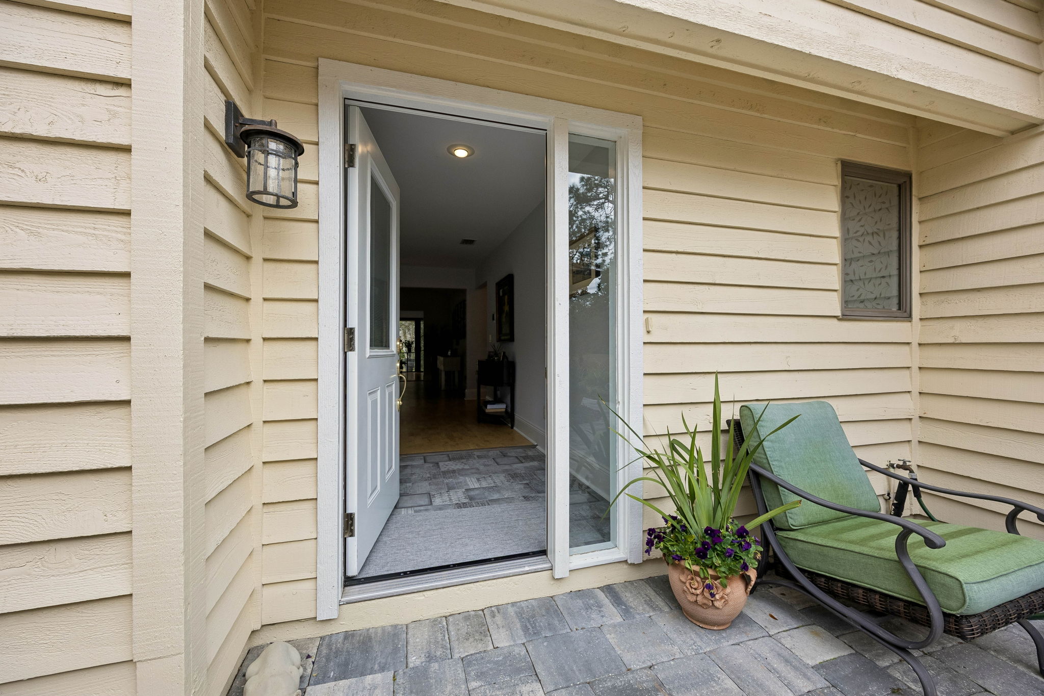 Front Entry Detail