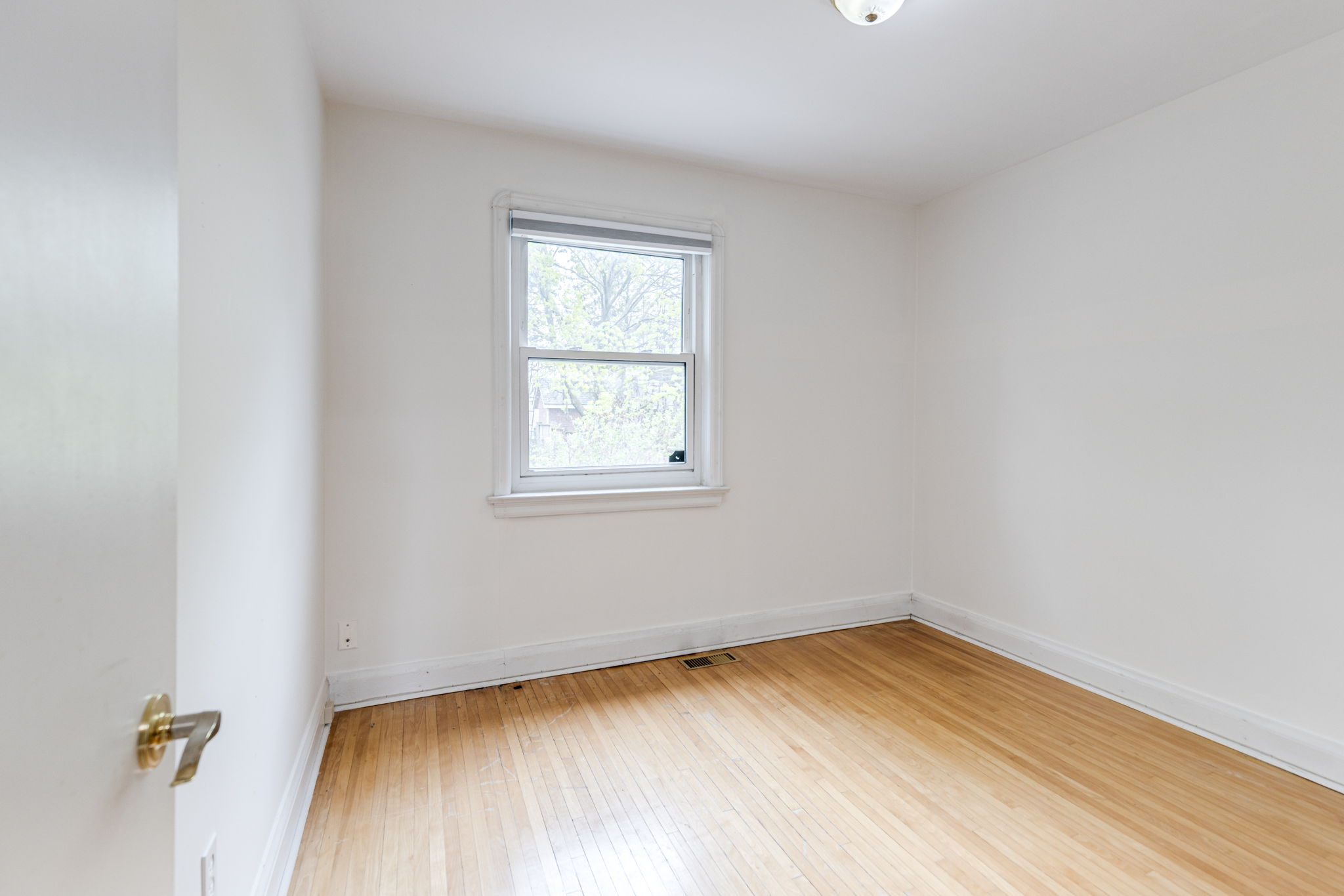 Toronto property showcase — delivered property photograph 17
