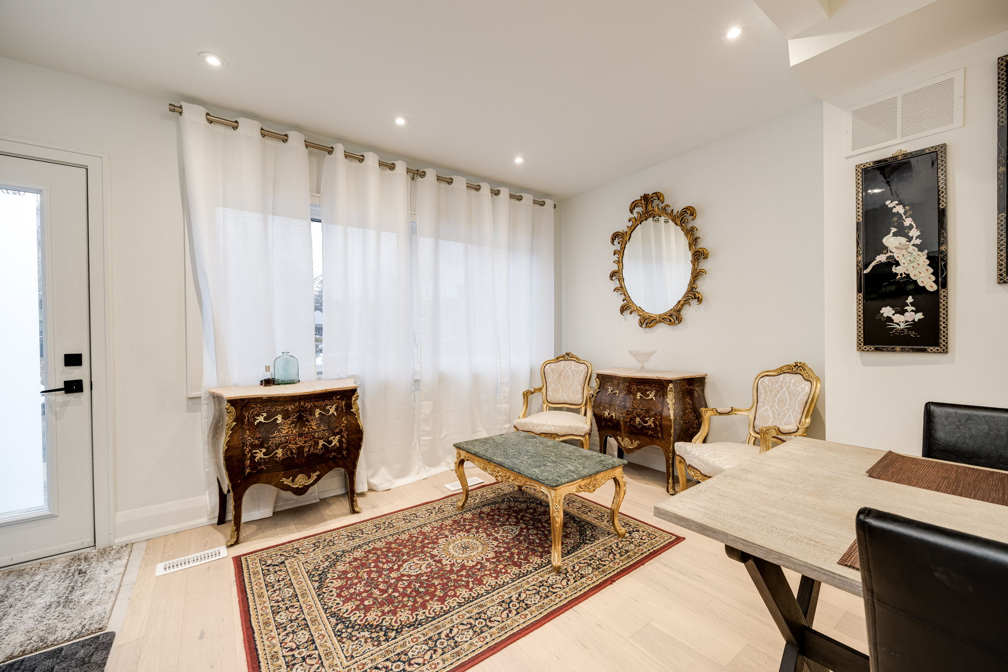 Toronto property showcase — delivered property photograph 3