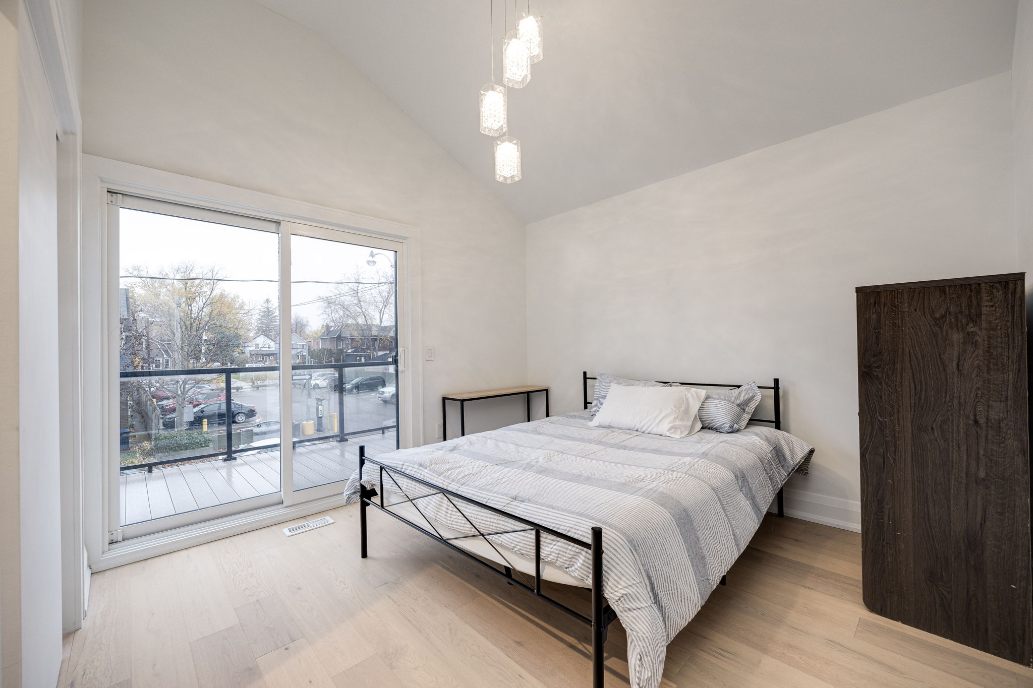 Toronto property showcase — delivered property photograph 9