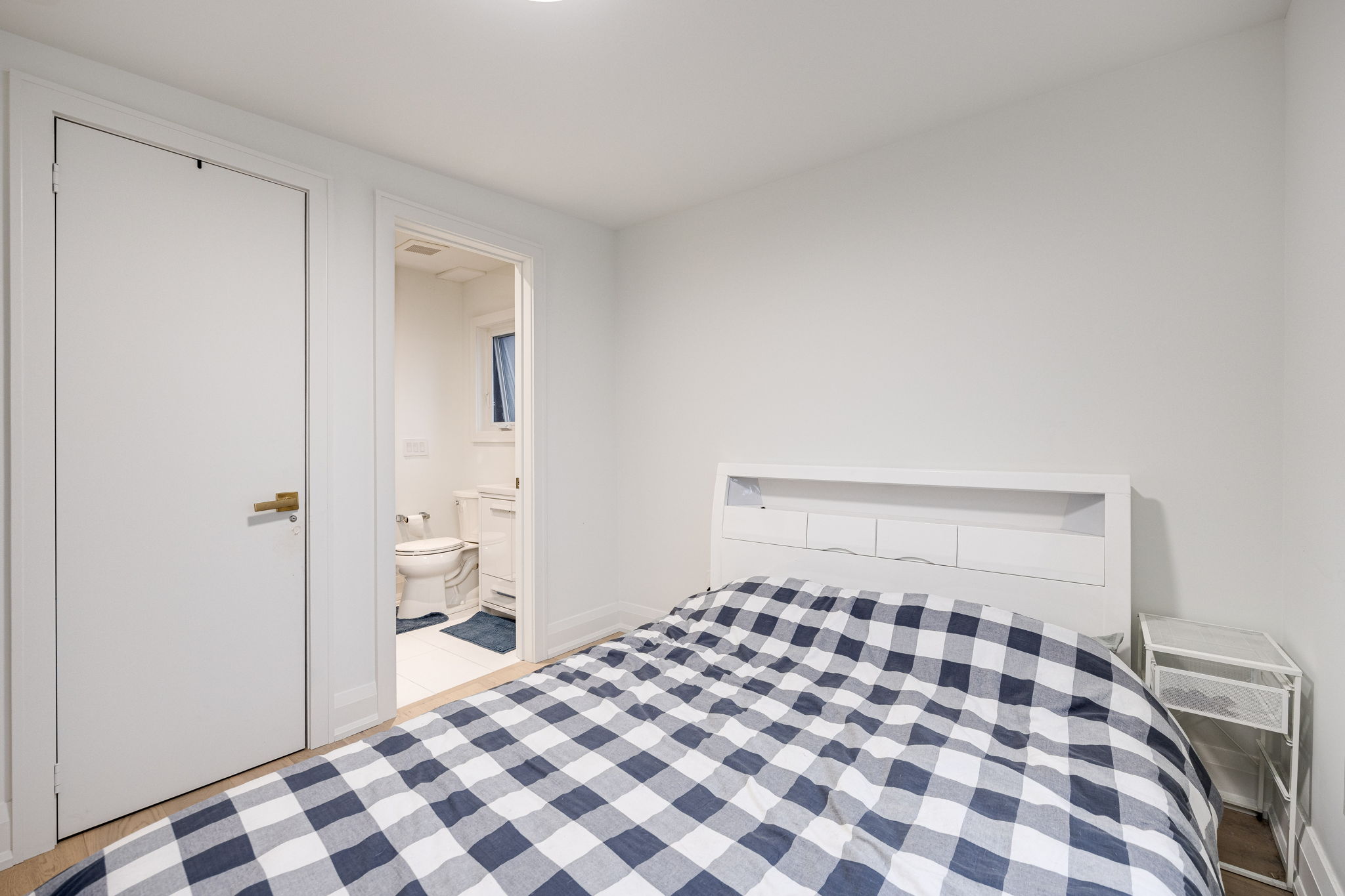 Toronto property showcase — delivered property photograph 14