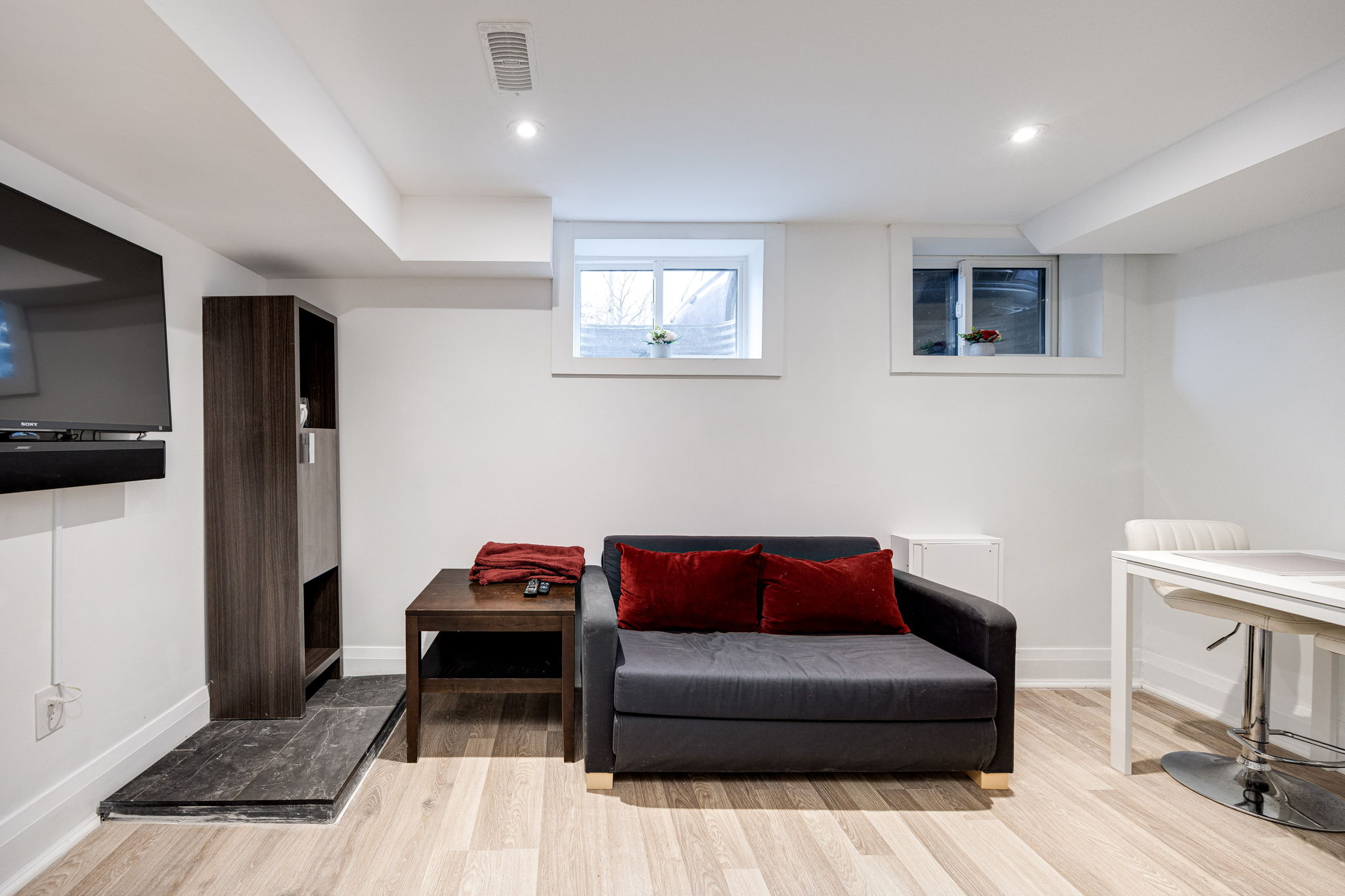 Toronto property showcase — delivered property photograph 32