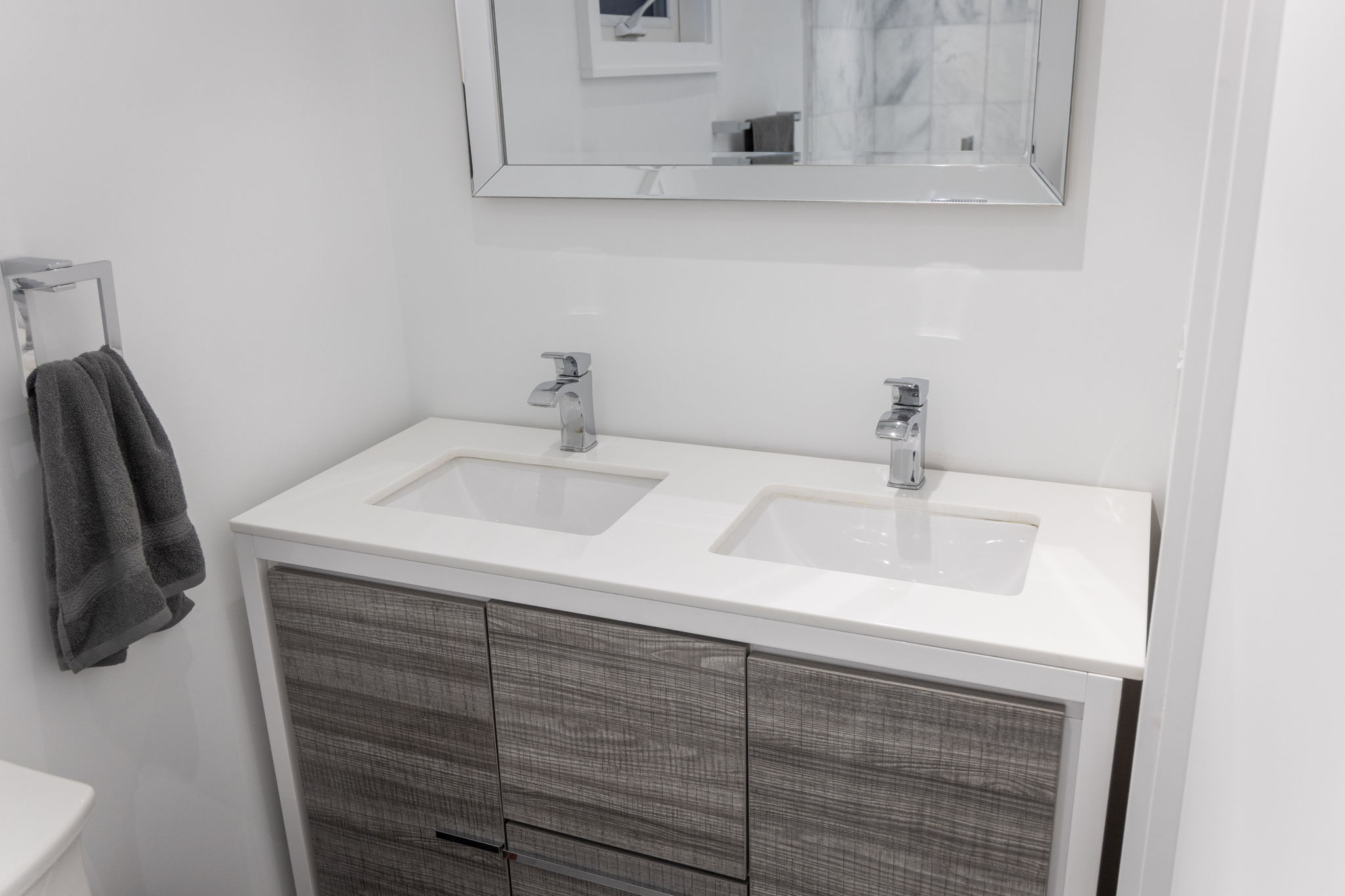 Toronto property showcase — delivered property photograph 28