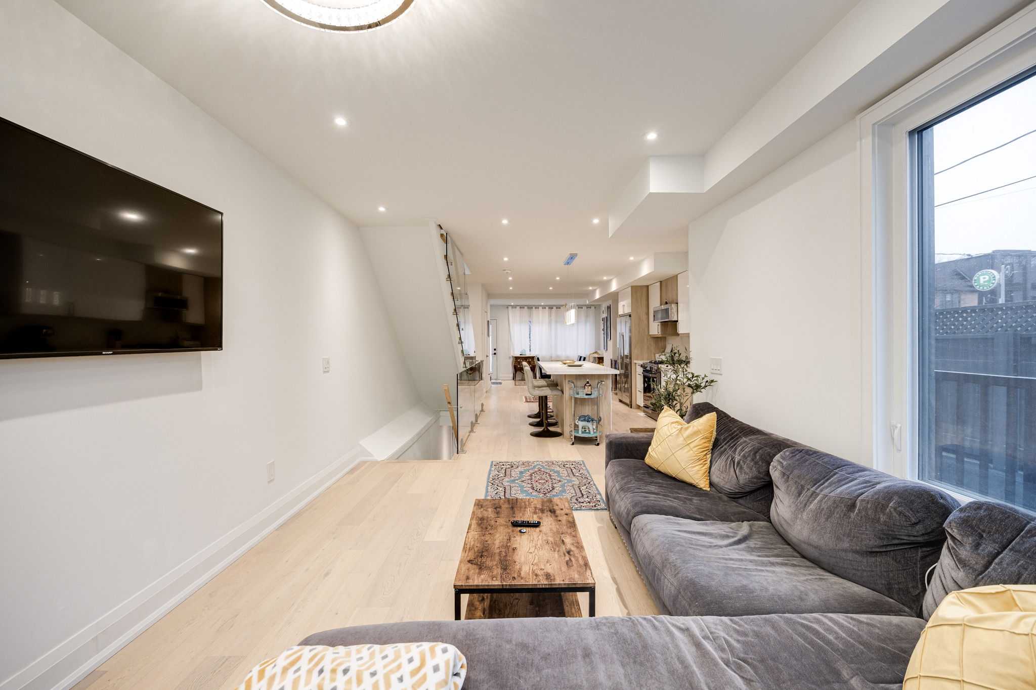 Toronto property showcase — delivered property photograph 8