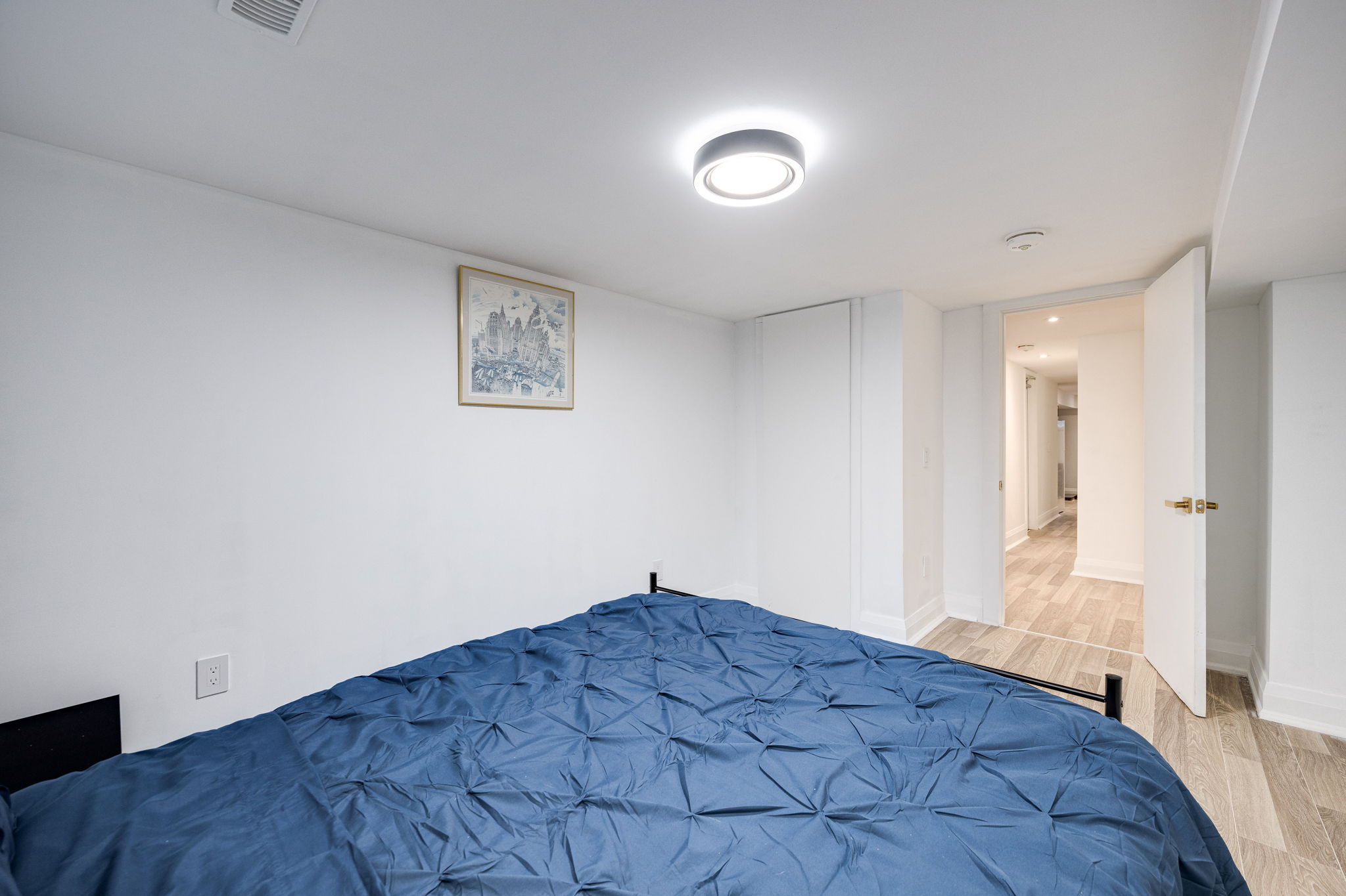 Toronto property showcase — delivered property photograph 39