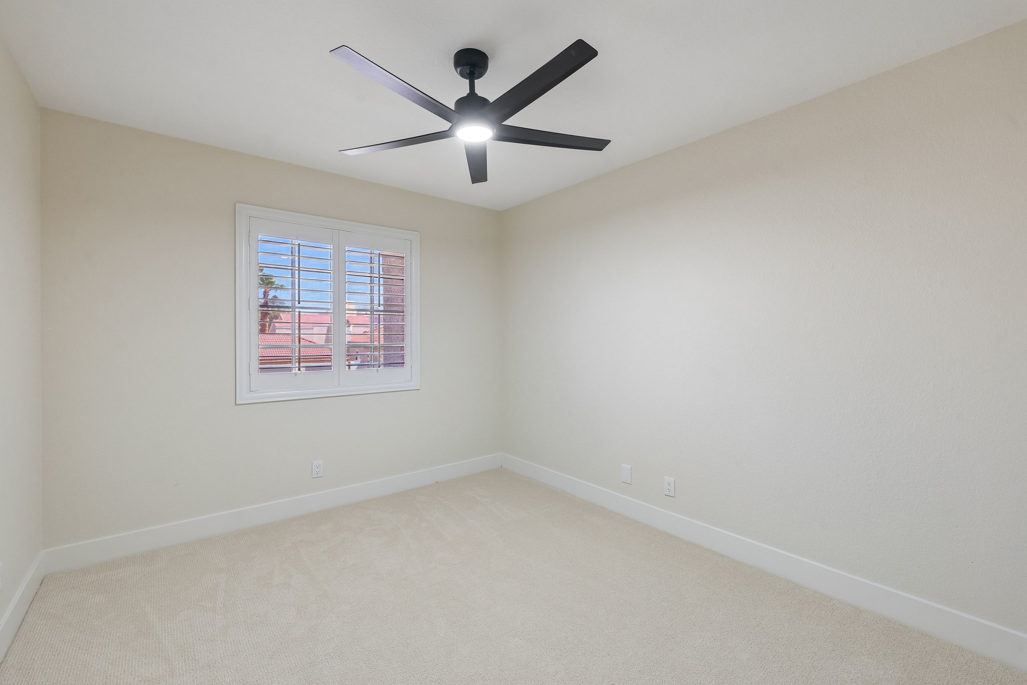 17 Golf View Dr-S1209-040.jpg