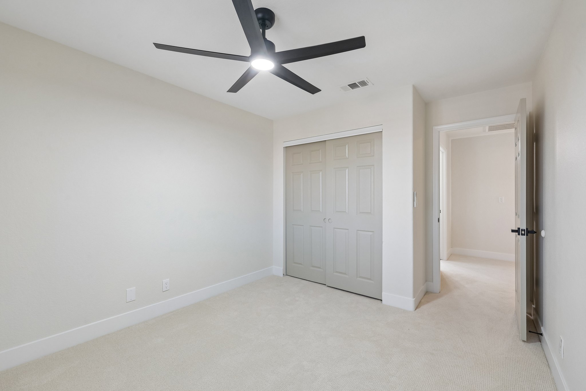 17 Golf View Dr-S1209-042.jpg