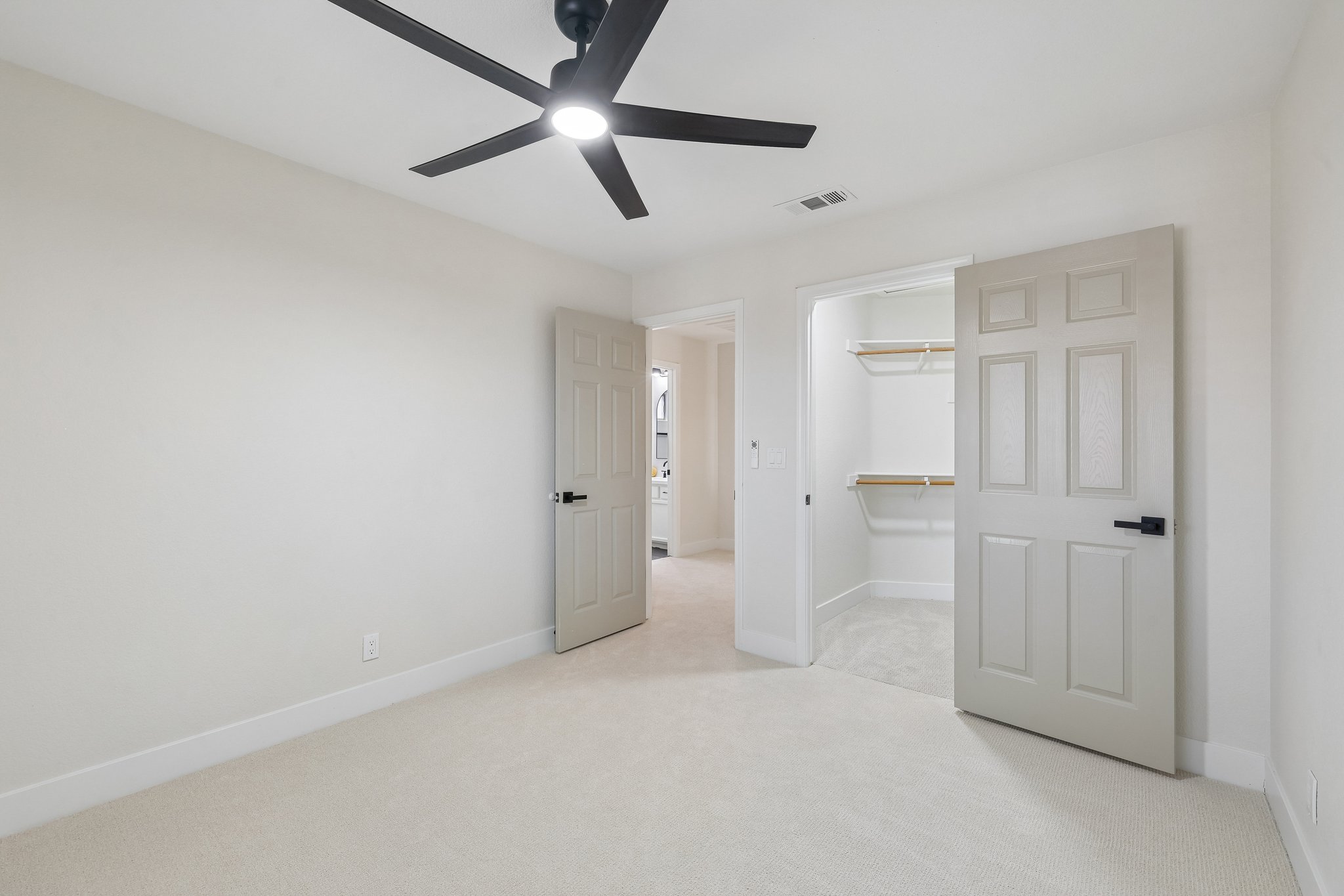 17 Golf View Dr-S1209-044.jpg