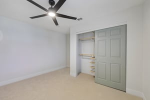 17 Golf View Dr-S1209-029.jpg