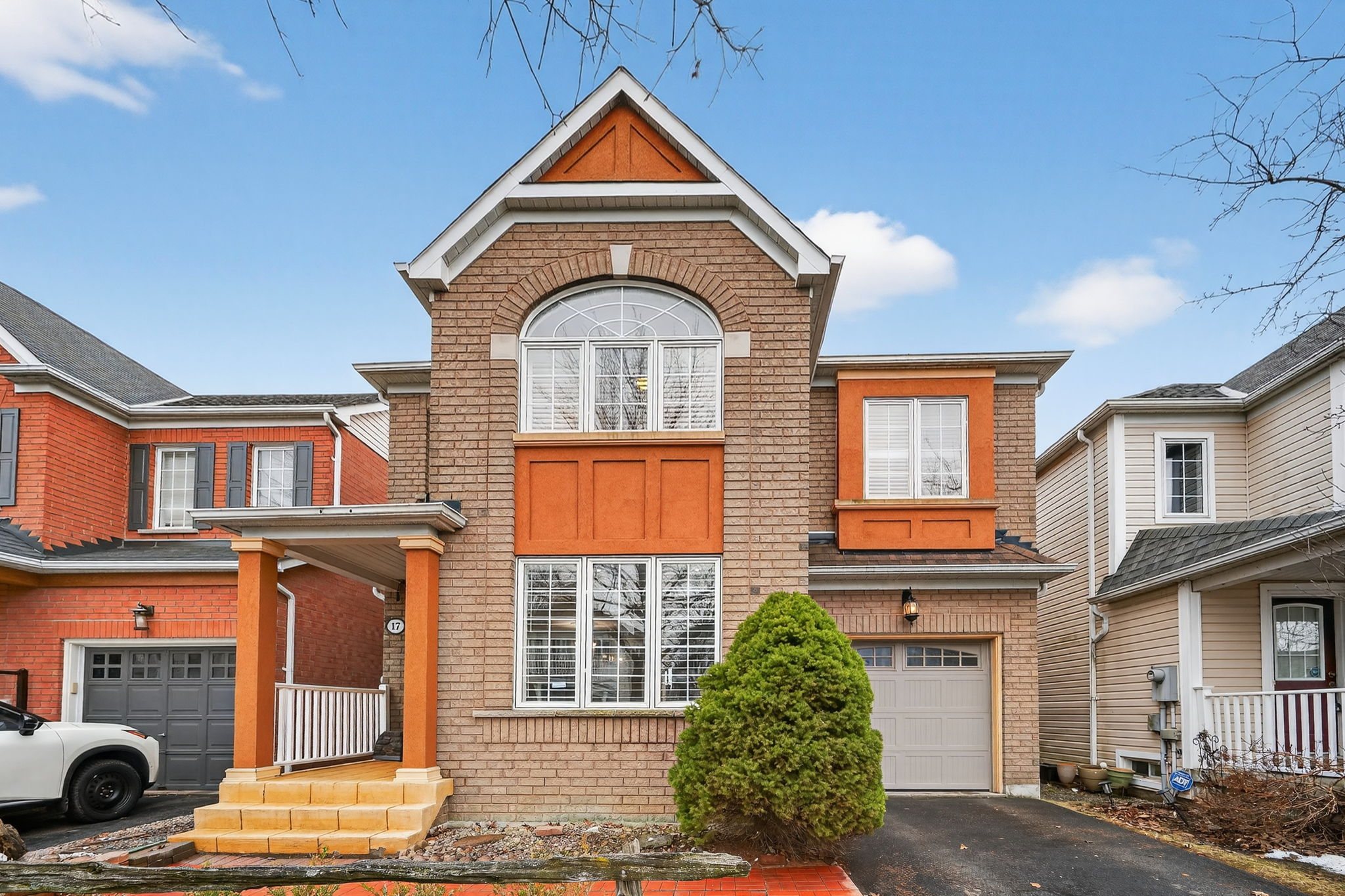 17 Lilley Ave Ajax, ON L1Z 1L5