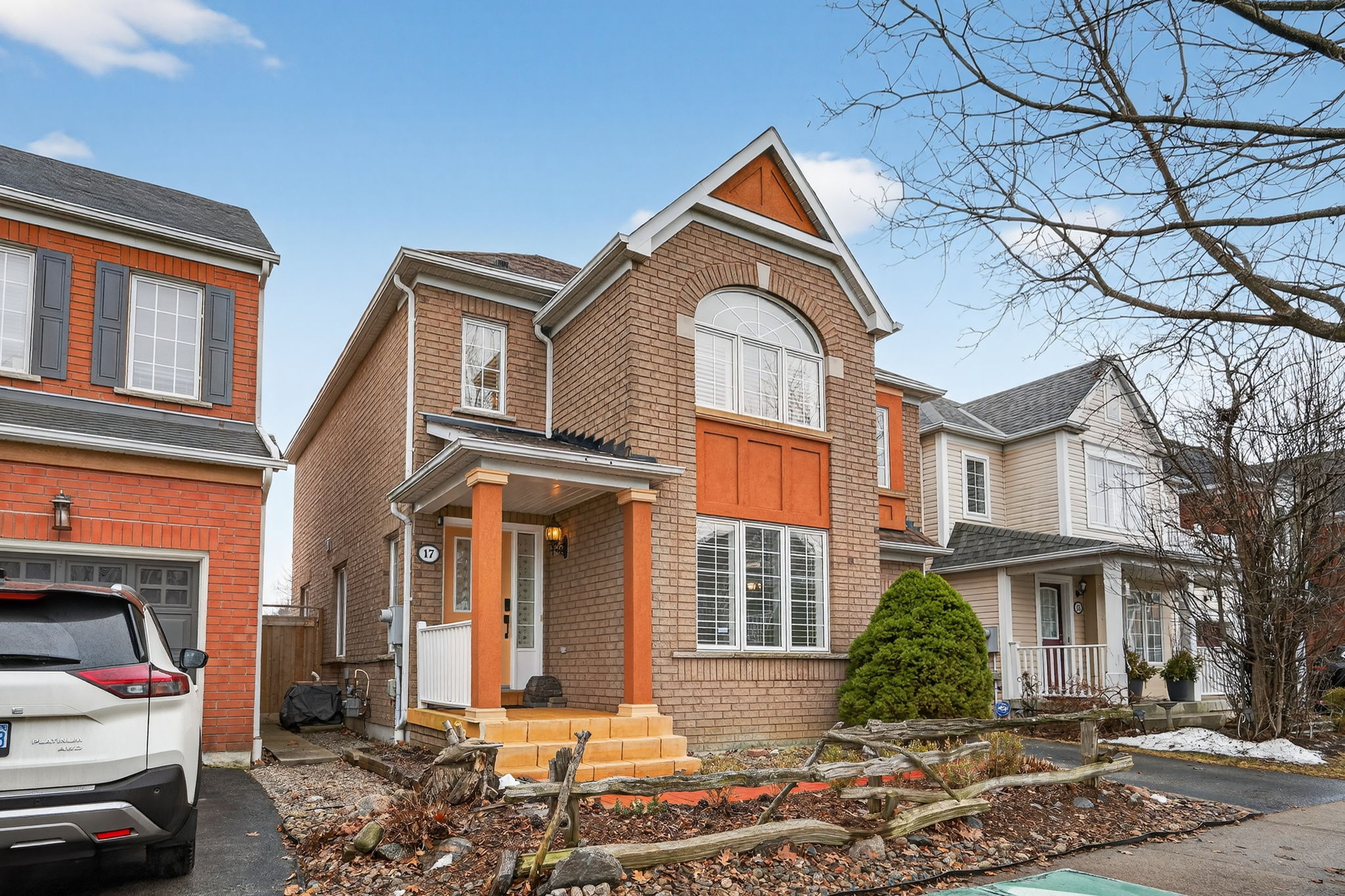 17 Lilley Ave Ajax, ON L1Z 1L5