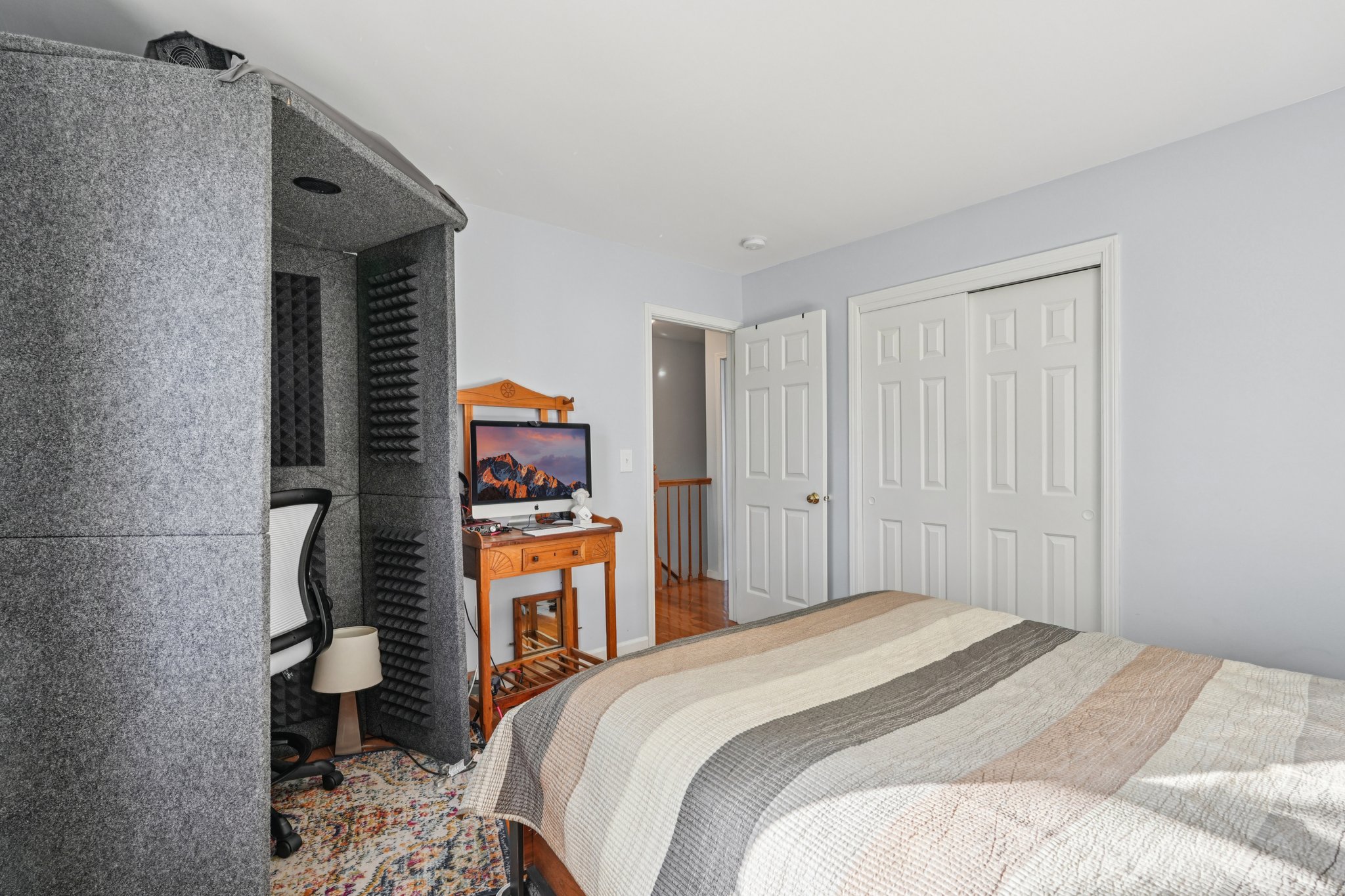 Locust St-S2610-023.jpg