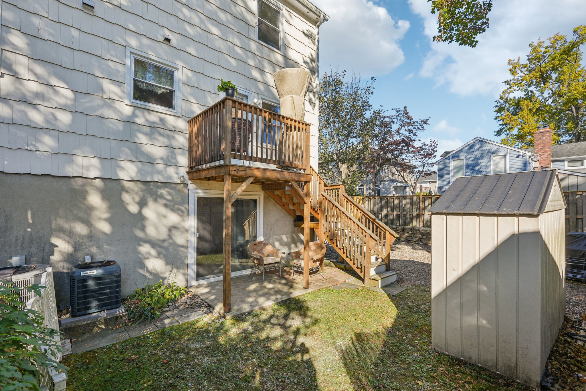 Locust St-S2610-030.jpg