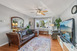 Locust St-S2610-005.jpg
