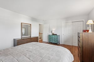 Locust St-S2610-019.jpg
