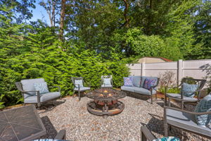 Firepit area with crushed stone patio