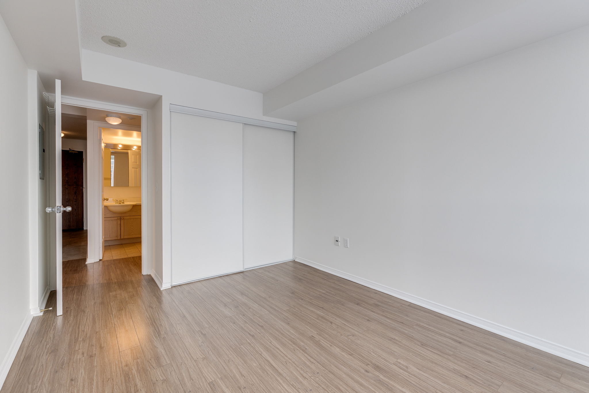 Toronto property showcase — delivered property photograph 17