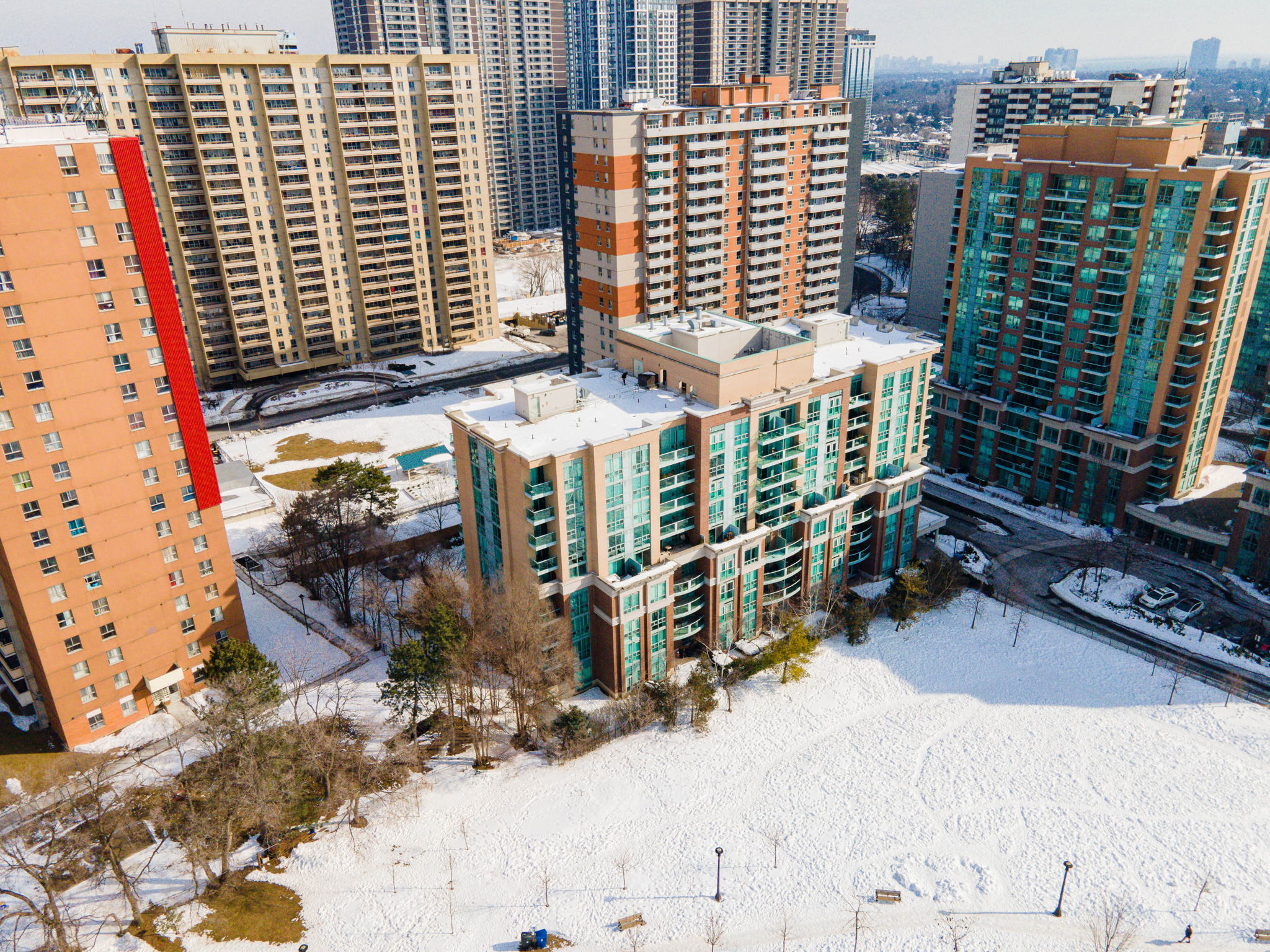 17 Michael Power Pl, Etobicoke, ON M9A 5G5, Canada Photo 5
