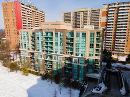 17 Michael Power Pl, Etobicoke, ON M9A 5G5, Canada Photo 2