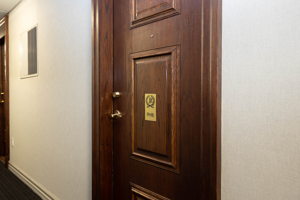 17 Michael Power Pl, Etobicoke, ON M9A 5G5, Canada Photo 5