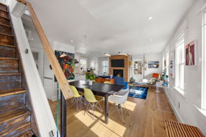  Photo 0