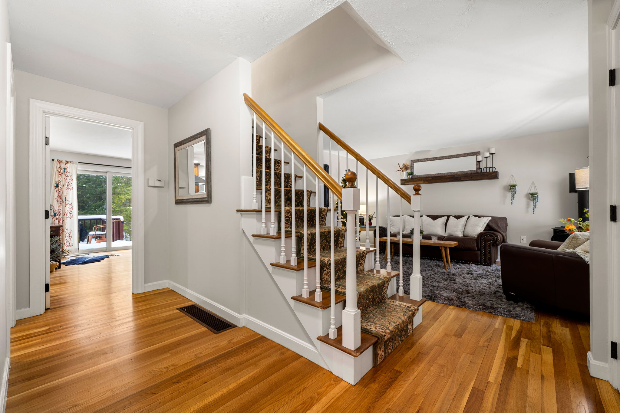 17 Oriole Dr, Bedford, NH 03110, USA Photo 23