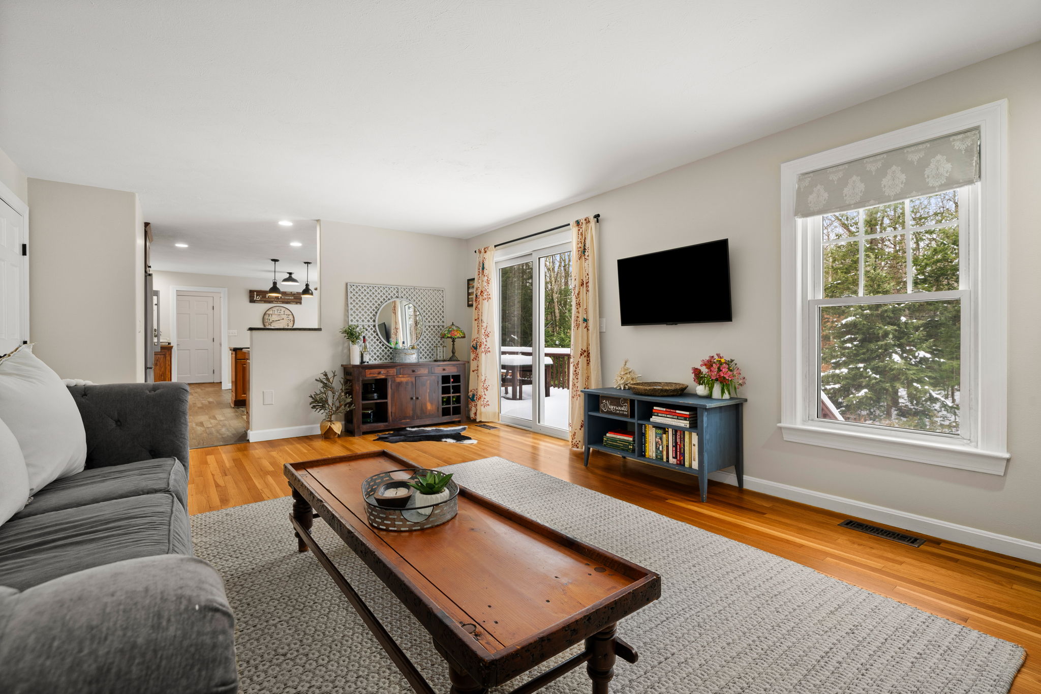 17 Oriole Dr, Bedford, NH 03110, USA Photo 27