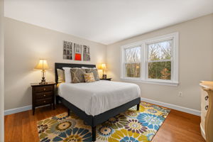 17 Oriole Dr, Bedford, NH 03110, USA Photo 15