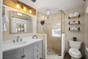 17 Oriole Dr, Bedford, NH 03110, USA Photo 19