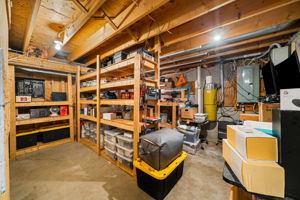 17 Oriole Dr, Bedford, NH 03110, USA Photo 38