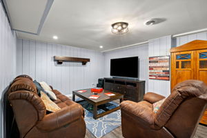 17 Oriole Dr, Bedford, NH 03110, USA Photo 41