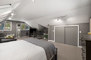 17 Oriole Dr, Bedford, NH 03110, USA Photo 48