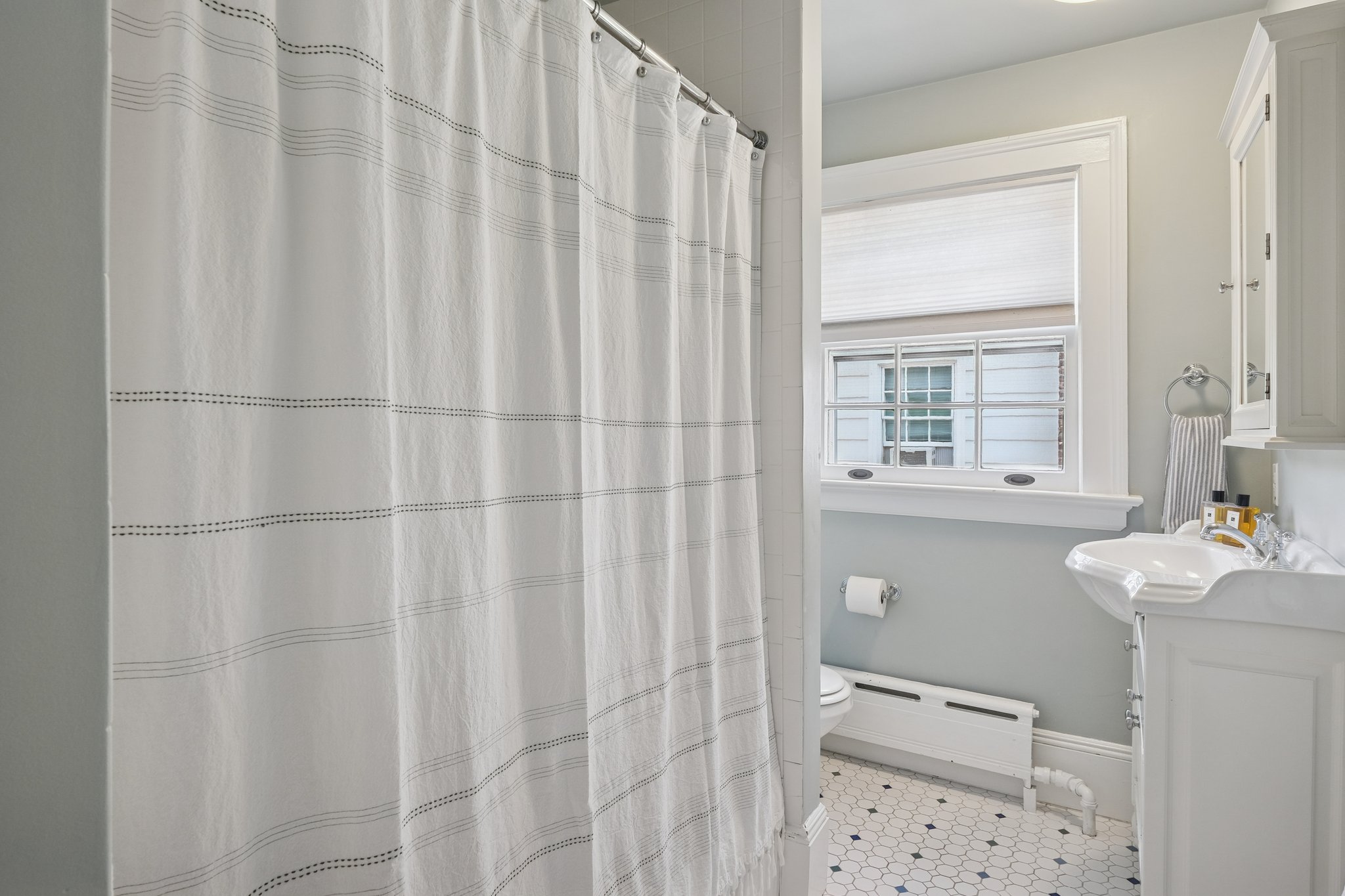 2nd Floor Hall Bath