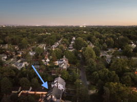 Just 3 blocks to the NYC train and only 15 miles as the crow flies - from here, Montclair keeps you close to the city you love while giving you the space to breathe.