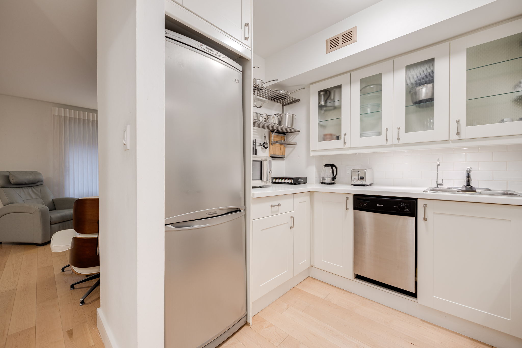 Toronto property showcase — delivered property photograph 9