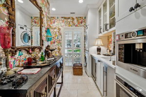 Butler's Pantry / Laundry Room