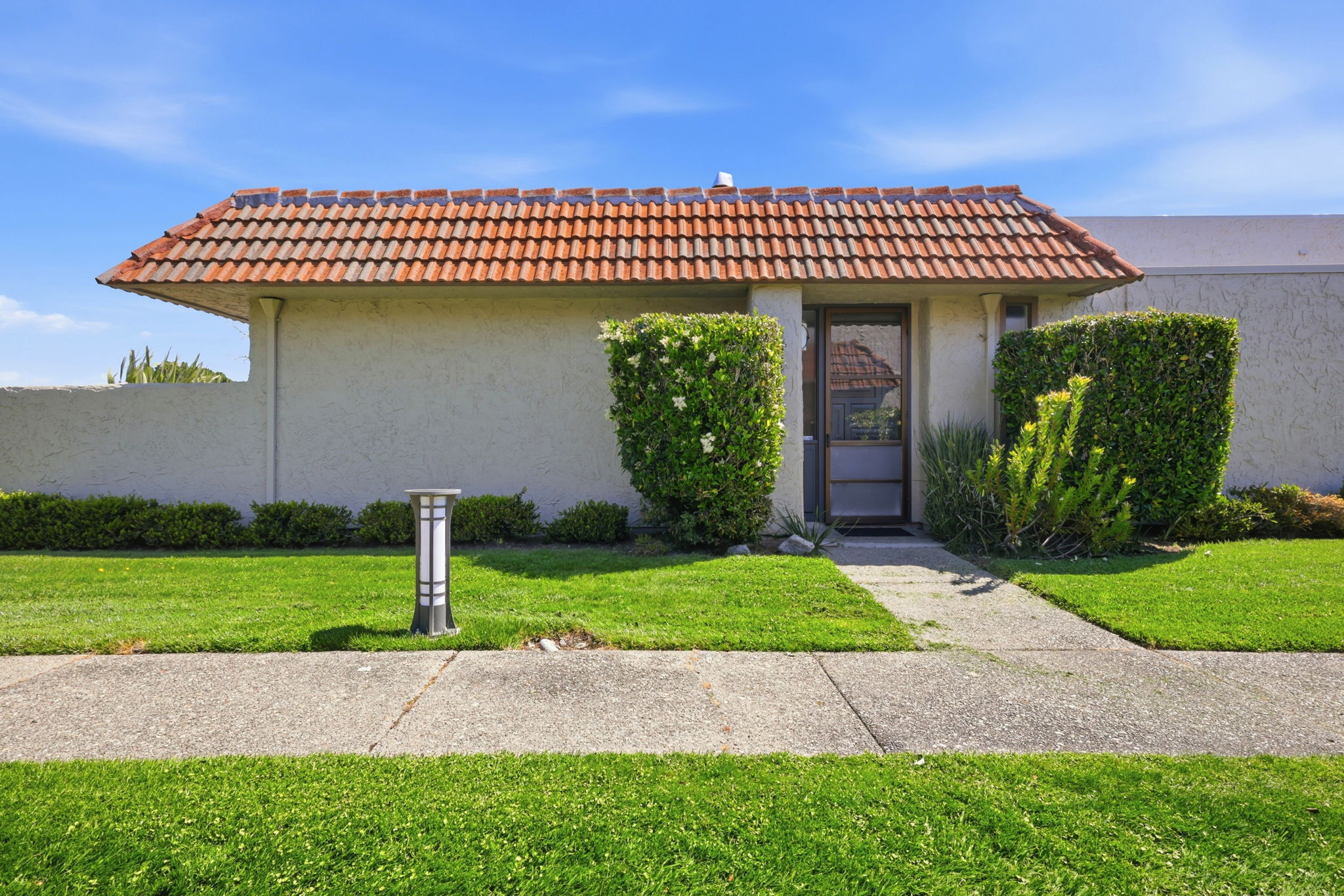 001_f8_17 Rinconada Cir