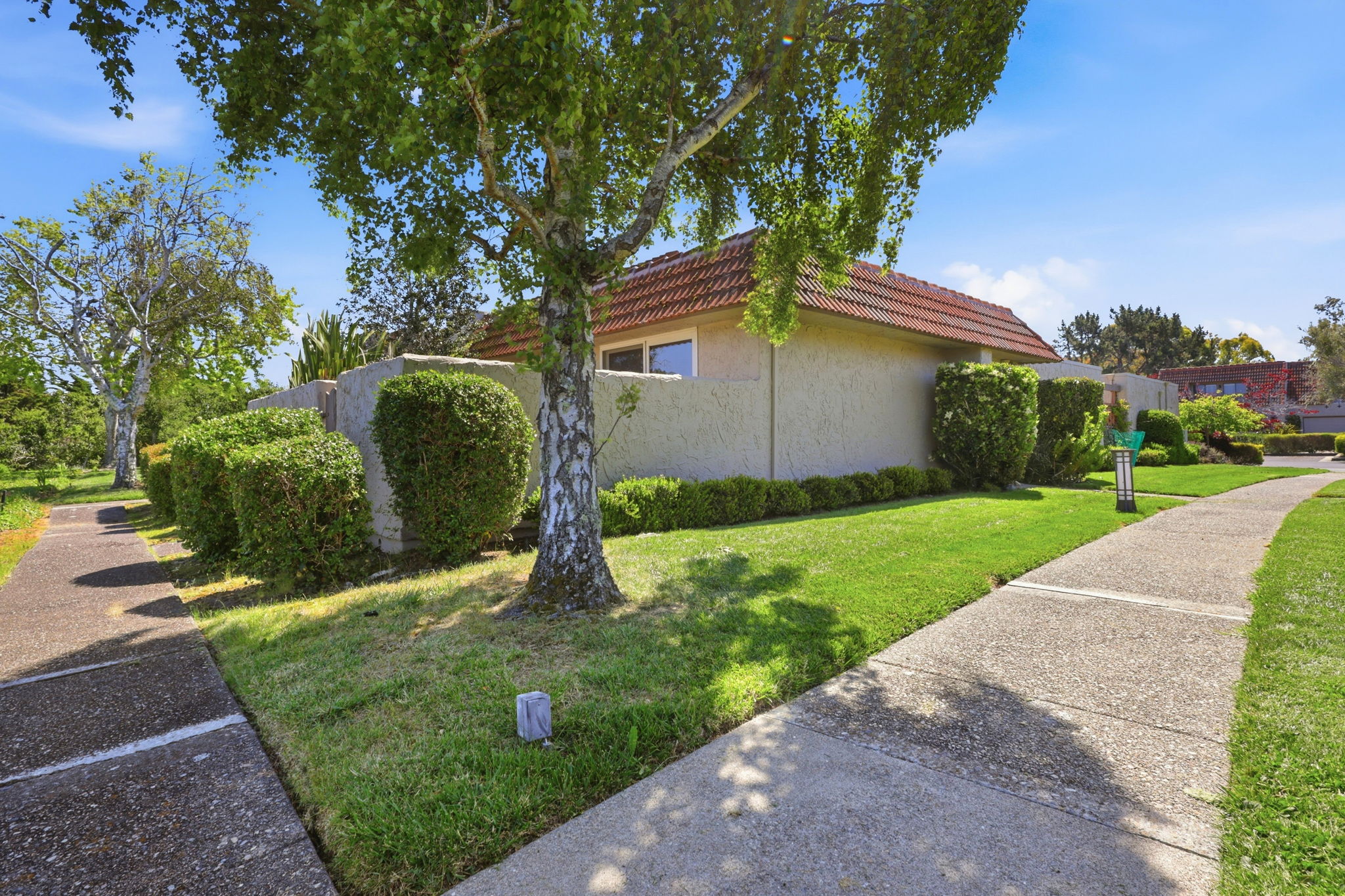 002_f8_17 Rinconada Cir