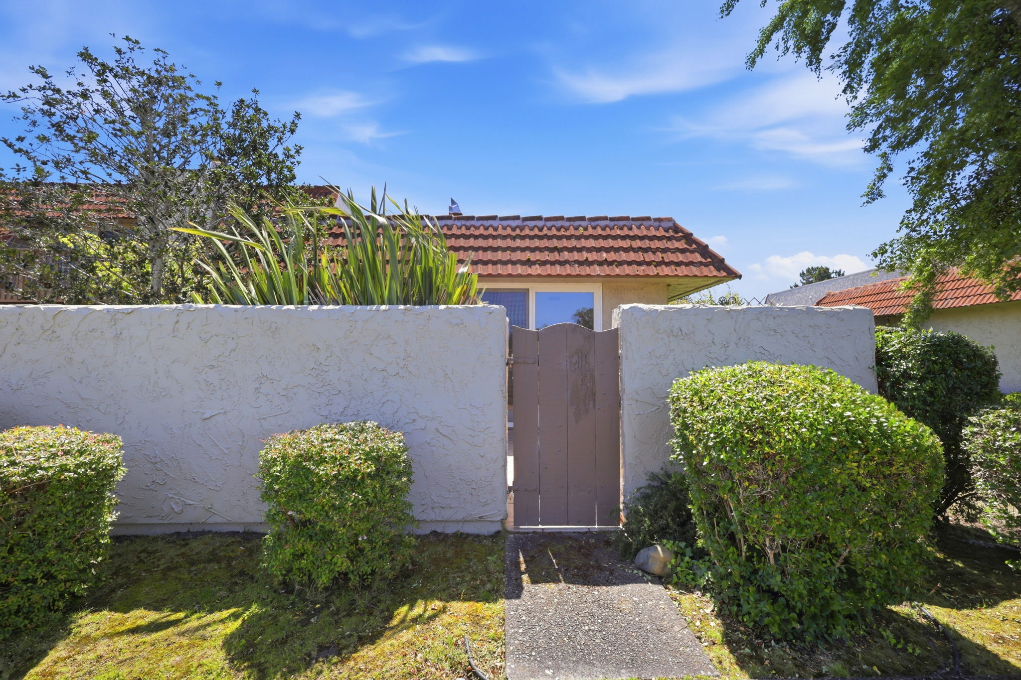 033_f8_17 Rinconada Cir
