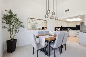 012_f8_17 Rinconada Cir