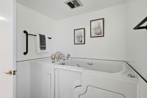 024_f8_17 Rinconada Cir