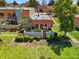 006_f8_AERIAL_17 Rinconada Cir